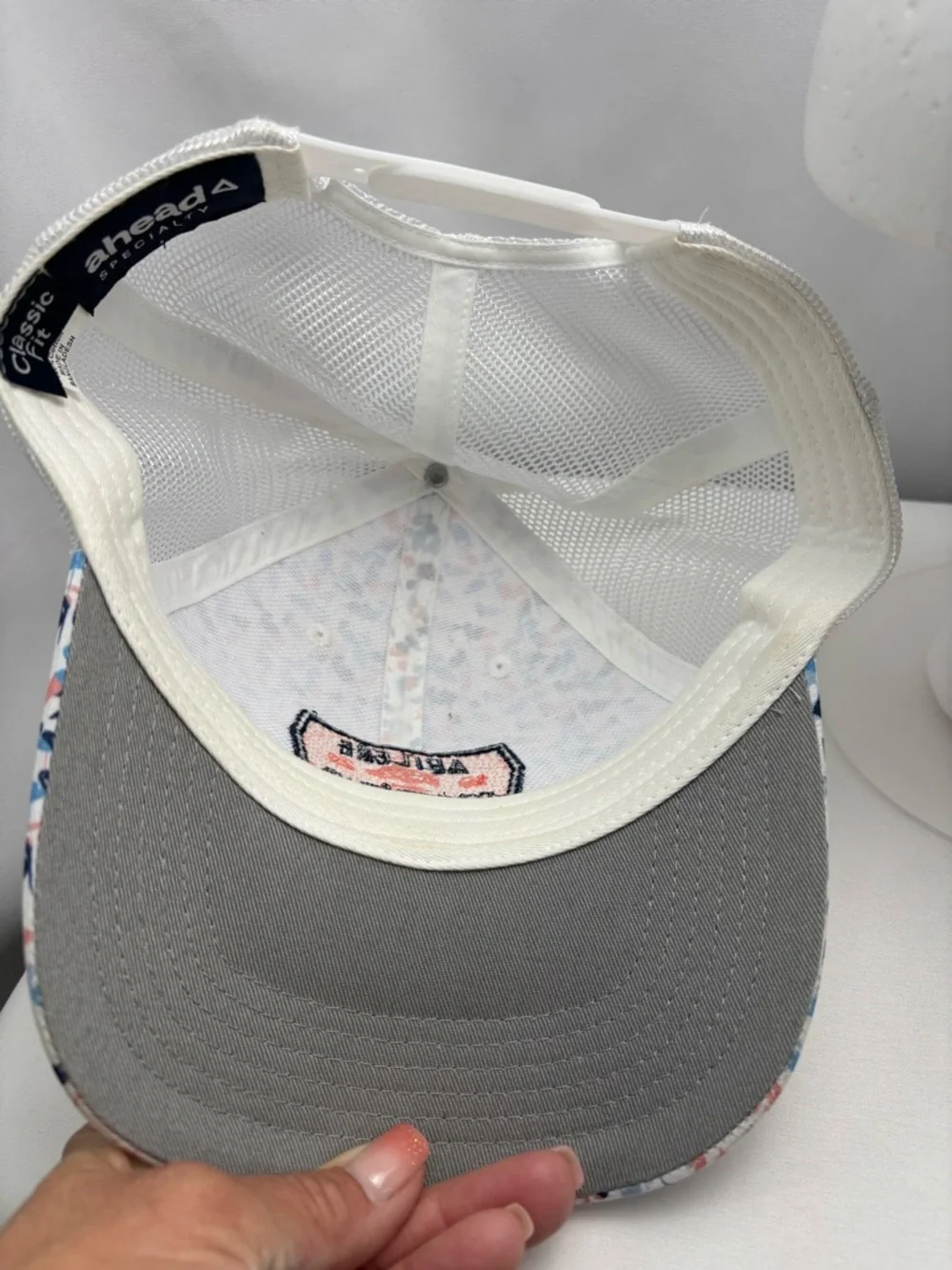 AHEAD‎ Country Club Trucker Hat Festive Flamingo Pattern-WhiteCap #0507
